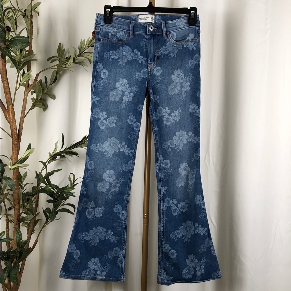 Abercrombie Kids Floral Blue Flare Jeans Size 11/12 (K1)